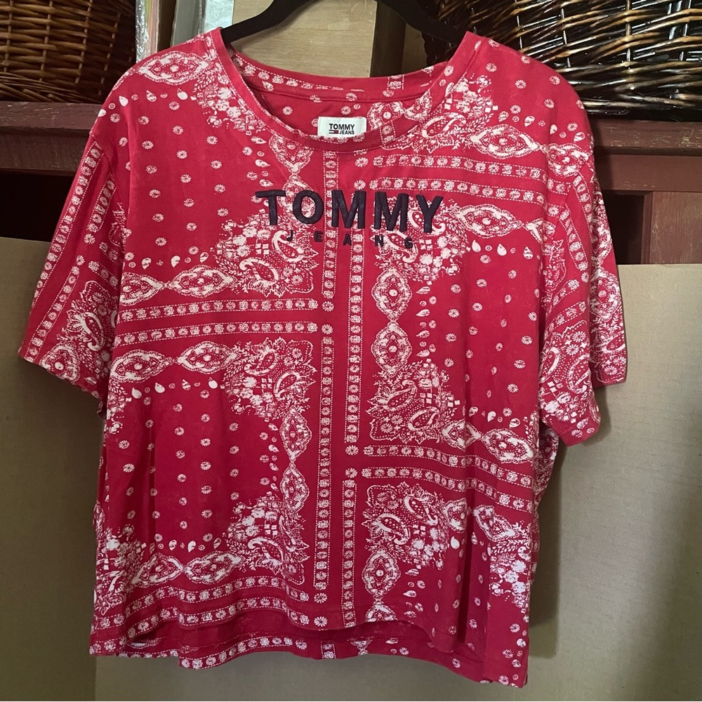 Tommy Hilfiger Women's Red Bandana Print Top